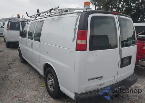 2007 Chevrolet Express Work Van z USA, uszkodzony, nr VIN 1GCFH15T671163512